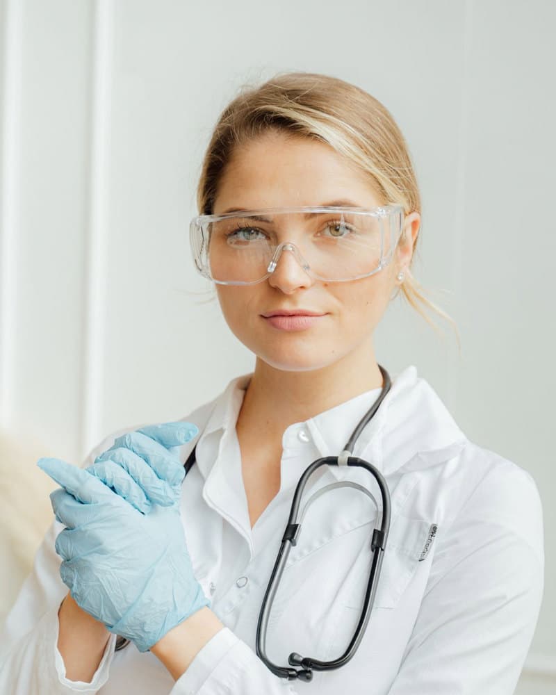 Dentist at the Dentex clinic